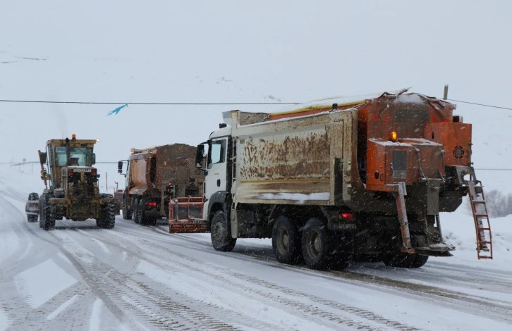 Erzincan- Sivas Kara Yolunda Görüş Mesafesi Azaldı 