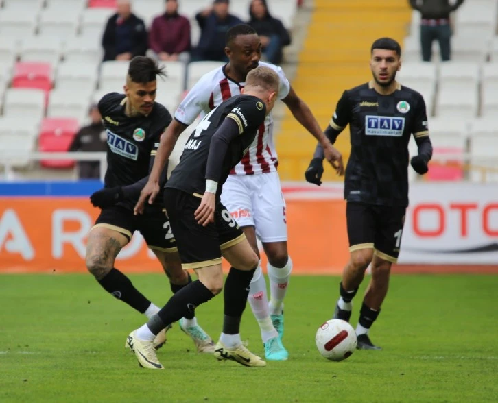 Sivasspor Galibiyetinin Ardından Başkan Çavuşoğlu: Çok Mutluyum 