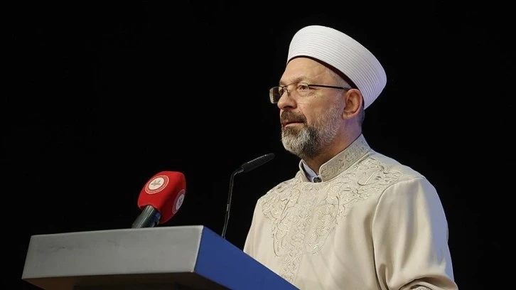 Diyanet İşleri Başkanı Erbaş: Ramazan Ayının Yeni Bir Uyanışa ve Dirilişe Vesile Olsun