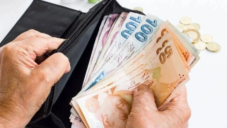 Emeklilerin Maaş Sistemi Tamamen Değişecek!