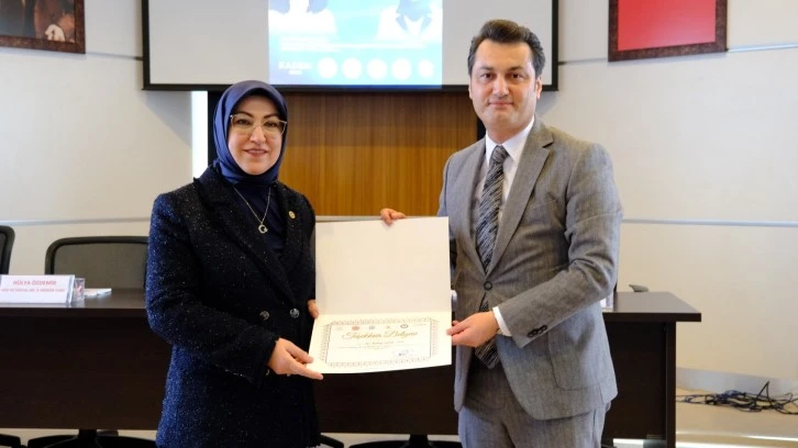 Rukiye Toy, 'Siyasette Kadın' Konusunu Anlattı