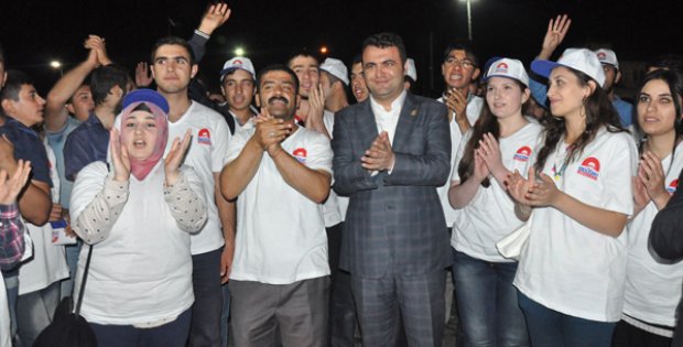 Ak Gençlerden Destek Yürüyüşü