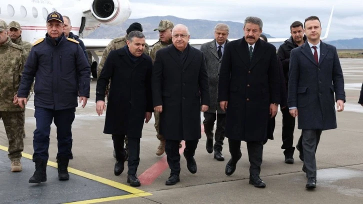Milli Savuna Bakanı Güler Şırnak’a Gitti