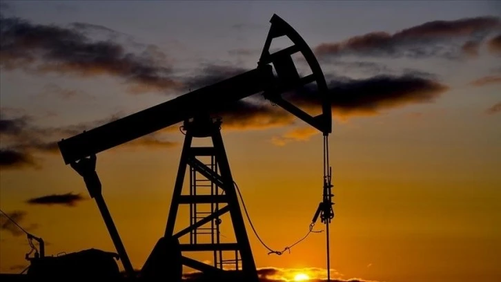 Petrol Üretimi Artmaya Devam Ediyor