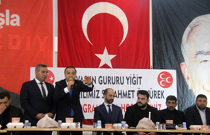 Hafik'te MHP İlçe Başkanlığınca iftar programı düzenledi