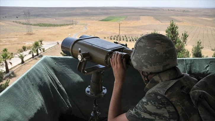 Türkiye'ye girmeye çalışan terörist Suriye sınırında yakalandı