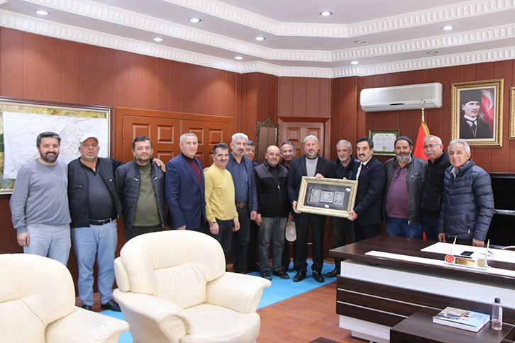 Şarkışla'da Derneklerden Belediye Başkanı Oğuz'a Teşekkür Ziyareti