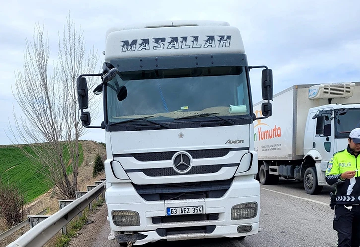 Tırın Çarptığı Yaya Hayatını Kaybetti 