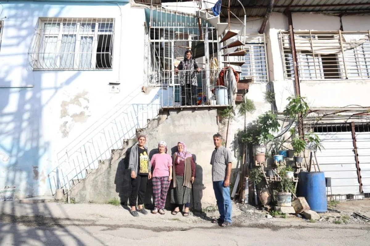 Erkek Rakibine Fark Attı, İkinci Kez Muhtar Oldu 