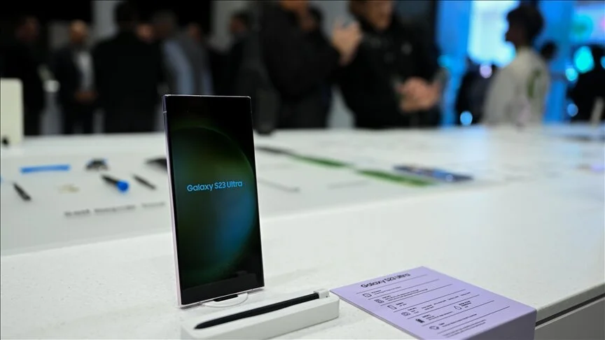 Samsung Apple'ı Geçti