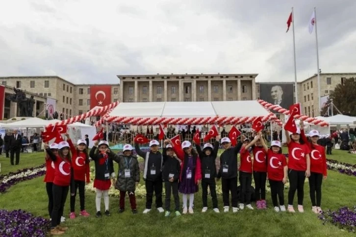 TBMM’de 23 Nisan şenliği