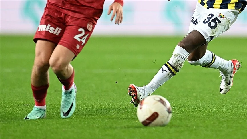 Fenerbahçe Sivas Deplasmanına Konuk Oluyor 