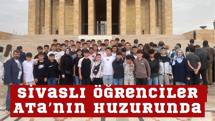 Sivaslı Öğrenciler Ata’nın Huzurunda