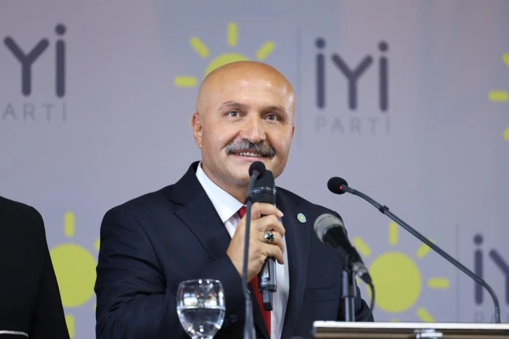 İYİ Parti'de İstifalar Devam Ediyor