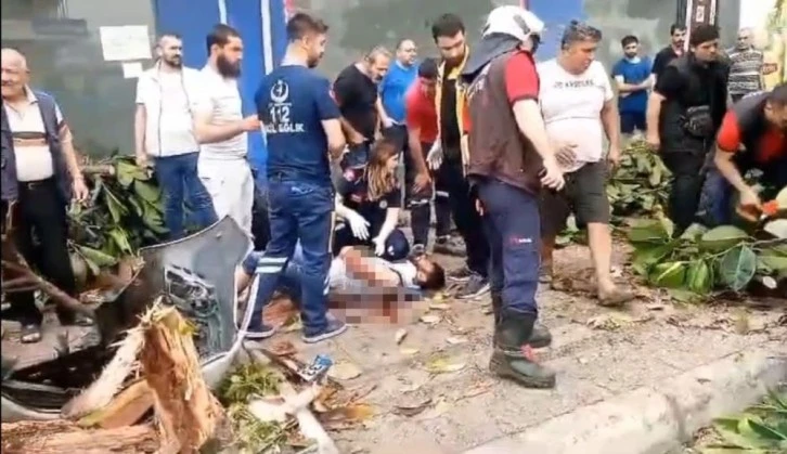Kırmızı Işıkta Geçen Araç, Ortalığı Savaş Alanına Çevirdi 