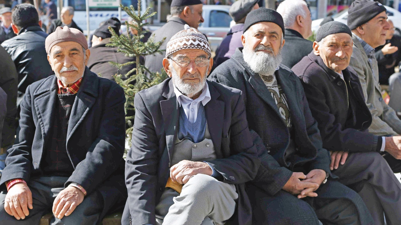 65 Yaş Üstüne Darbe! Ücretsizdi Sınırlama Getirildi! 