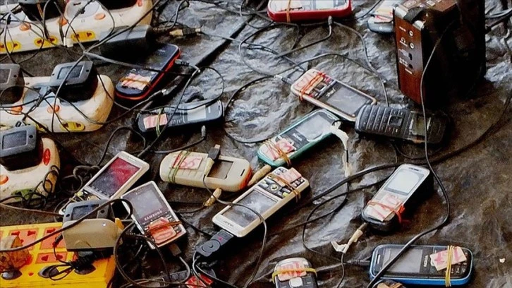 Bazı Telefon Parçalarına Gözetim Uygulaması