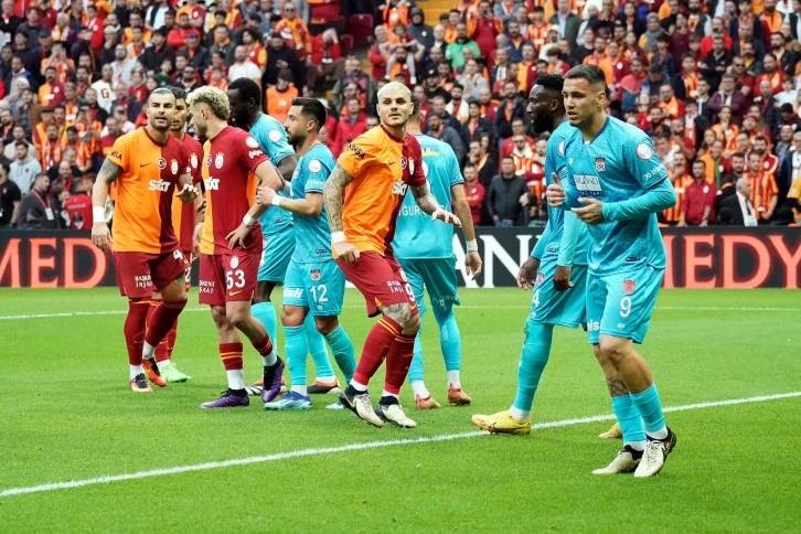 İstanbul’da Kara Gece
