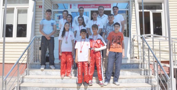 Şampiyonlardan Kılıç´a Ziyaret