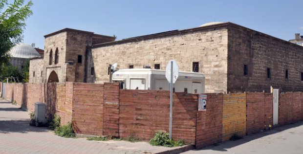 Vakıflar Düğmeye Bastı