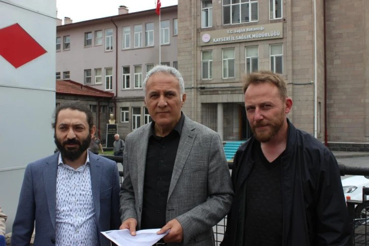 Diş İmplantı Yüzünden Çekmediği Kalmadı 