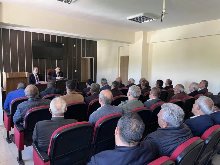 Akıncılar'da Muhtarlar Toplandı