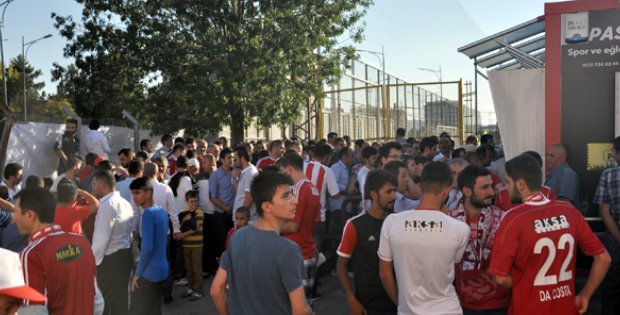 266 bin 812 Taraftar Passolig´li
