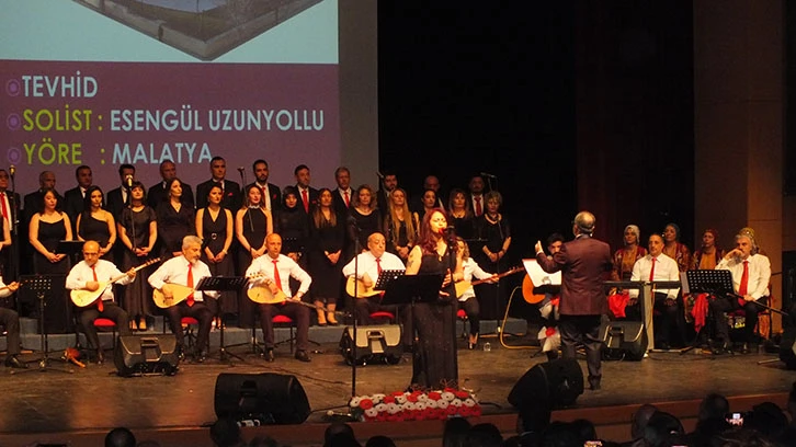 Sivas'ta THM Korosu Konser Verdi