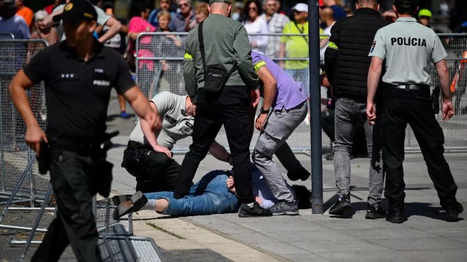 Saldırıya Uğrayan Slovakya Cumhurbaşkanının Sağlık Durumu Nasıl? 
