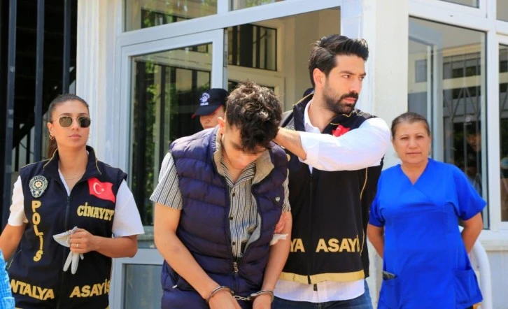  Sevgilisine tokat atan arkadaşını öldürdü