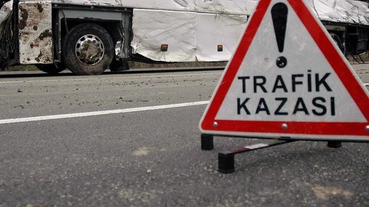 Gürün'de Kaza: 1 Ölü 2 Yaralı