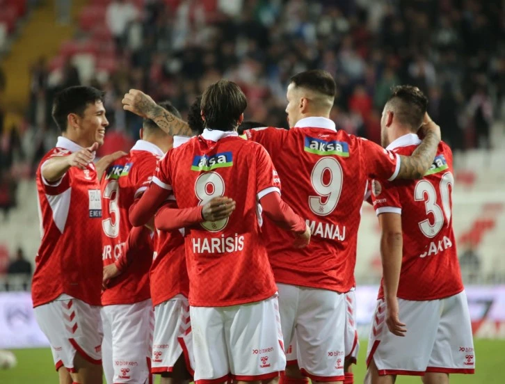 Sivasspor'dan Muhteşem Kapanış 