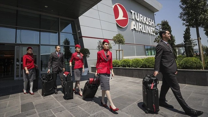 Sivaslı İşsizler Dikkat! THY'nin Tecrübesiz Kabin Memuru Alımı İçin Son Gün