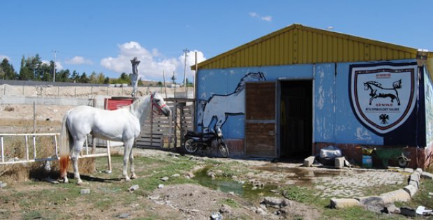 Sahipsiz Kalan Kulüp Destek Bekliyor
