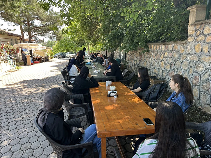  YKS'ye katılacak öğrenciler yemekte moral buldu