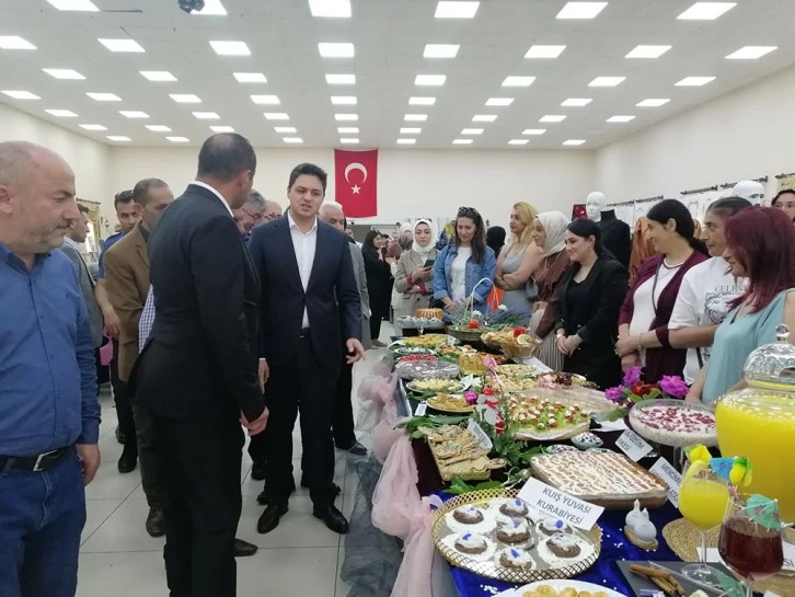 Zara'da El Emeği Göz Nuru Ürünler Sergilendi