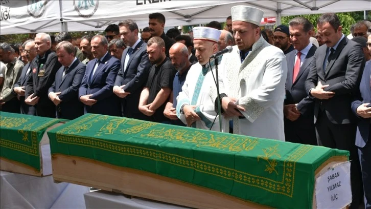 Maden Faciasında Ölenler için Cenaze Töreni Düzenlendi 