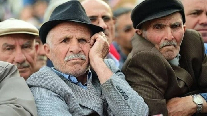 Kara Kara Düşünen Emeklinin Yeni Maaş Tablosu Belli Oldu