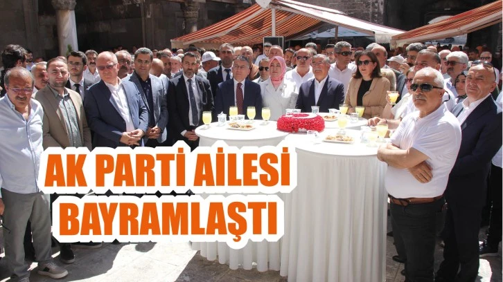 Sivas'ta AK Parti Ailesi Bayramlaştı