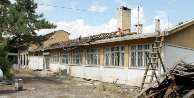 Yıkım Çalışması Başladı