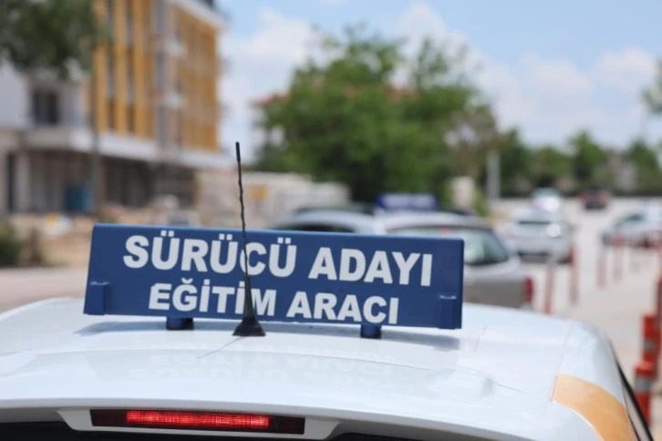 'Eş ve Babadan Hoca Olmaz'