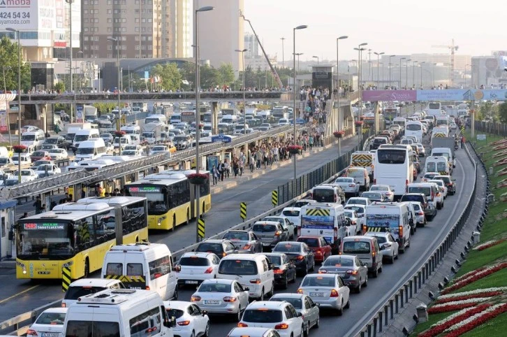 Milyonlarca Araç Sahibine Kötü Haber! Yüzde 100 Zamlandı!