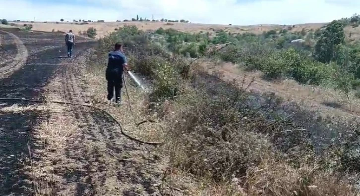 Tarım Arazisinde Yangın Çıktı 