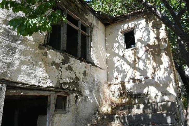 Tehlike oluşturan metruk yapılar yıkılacak