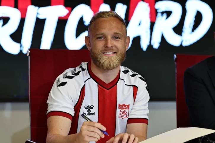 Alex, Sivasspor’a İmzayı Attı
