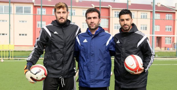 Belediye Kalesini Gole Kapattı