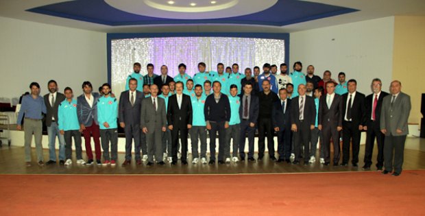 CÜSK´ten Tanışma Yemeği