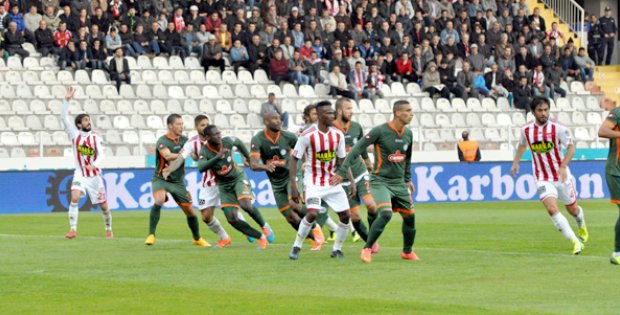YİĞİDO´DA HAYAL KIRIKLIĞI
