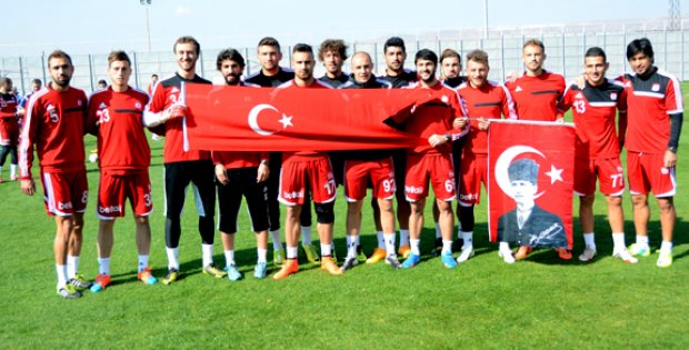NE MUTLU TÜRKÜM DİYENE