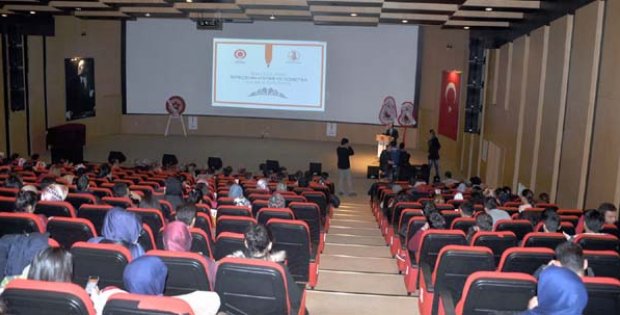 Dilimiz İçin Dünyayı Takip Etmemiz Gerekiyor